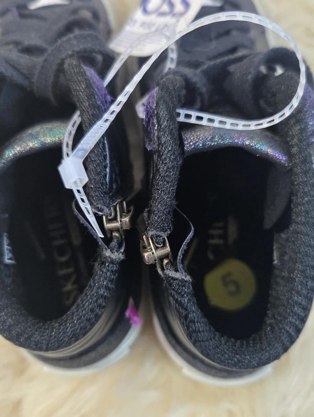 Skechers Court & Classics High Top Sneakers - Picture 7 of 9